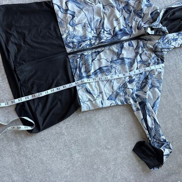 Helly Hansen Jacket - Picture 7 of 7